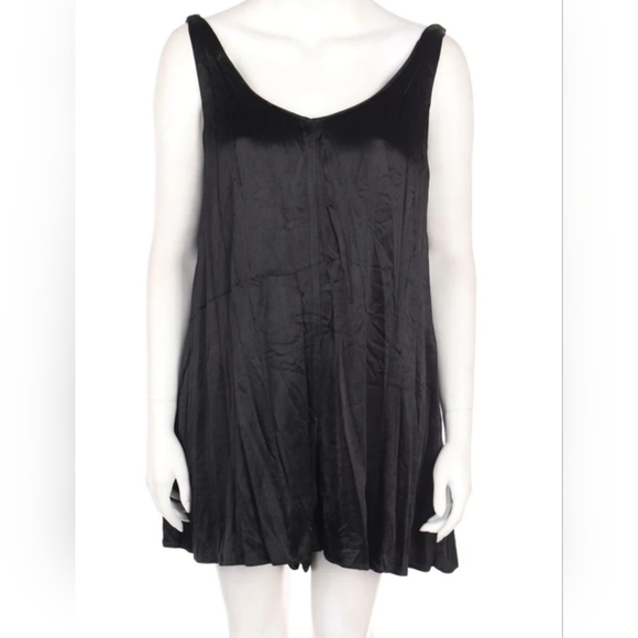 Zara TRF Trafaluc Sleeveless Silky Flowy Black Romper Lace Insert size Small - Picture 2 of 10